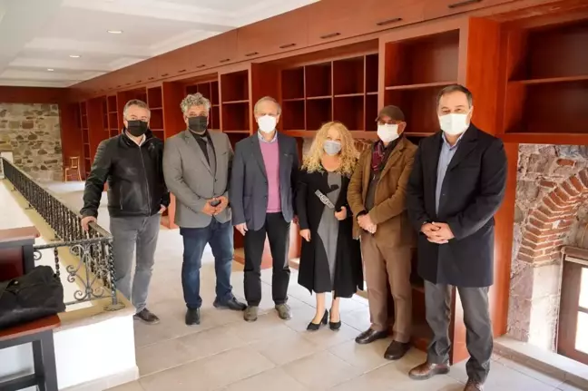 Ayvalık'ta Bekir Coşkun Kütüphanesi açılış için gün sayıyor