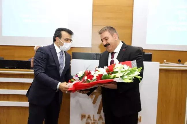 Başkan Sunar'a 'Sürpriz Avukatlar Günü kutlaması'