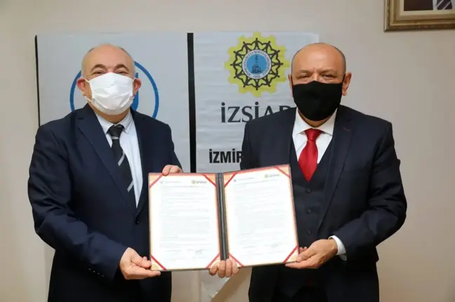 İZSİAD ile Yaşar Üniversitesi'nde imzalar atıldı