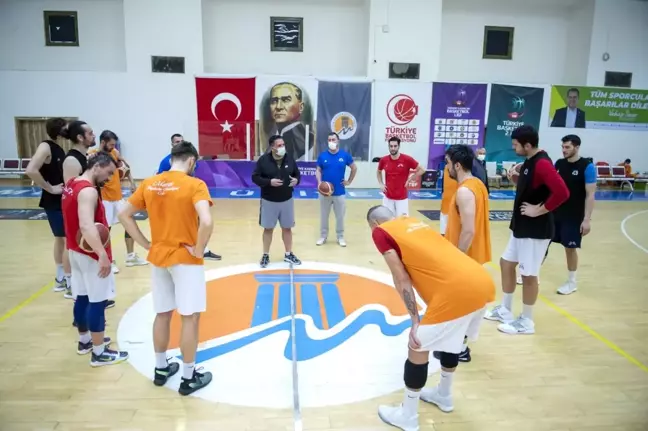 Büyükşehir GSK'de başantrenör değişikliği