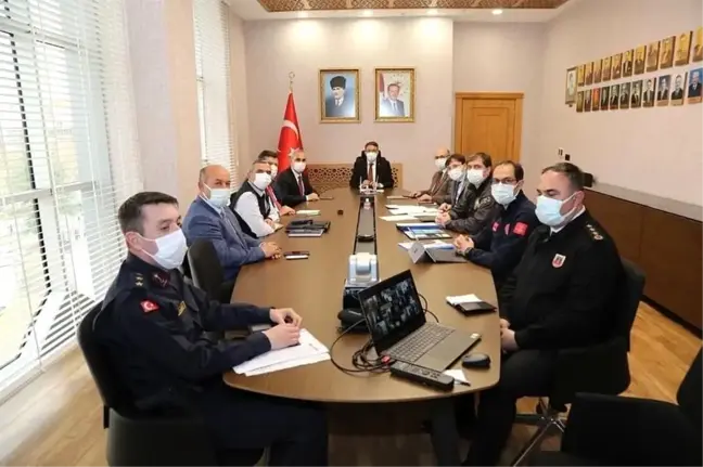 Vali Çelik: