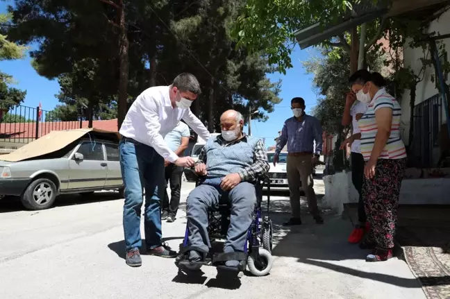 Başkan Ercengiz'den engelli çifte akülü Araç