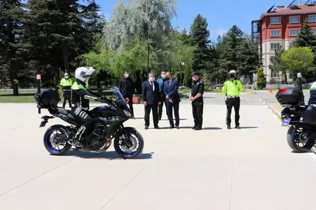 Şahin Timleri'nde görevli 14 polise sertifika verildi