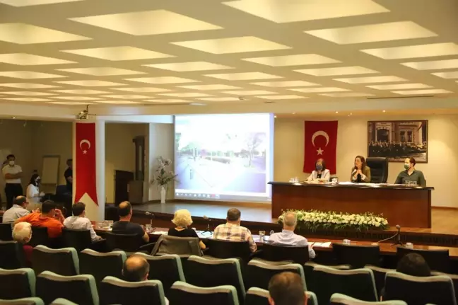Efes Selçuk Belediye Meclisi Mayıs Toplantısı'nın ilk oturumu yapıldı
