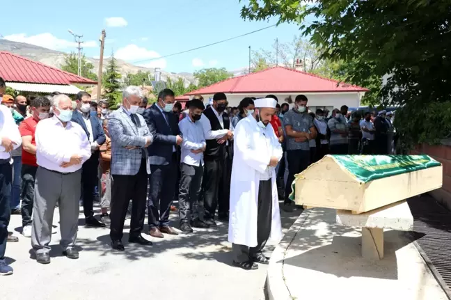 7 Yaşındaki Şefik Ali Şimşek, Lösemi Hastalığına Yenik Düştü