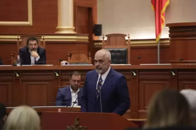 Arnavutluk Meclisi, Cumhurbaşkanı Meta'nın görevden alınmasına yönelik talebi onayladı