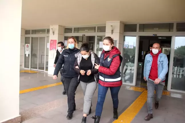 Eşini bıçakla öldüren kadının ilk duruşma yapıldı