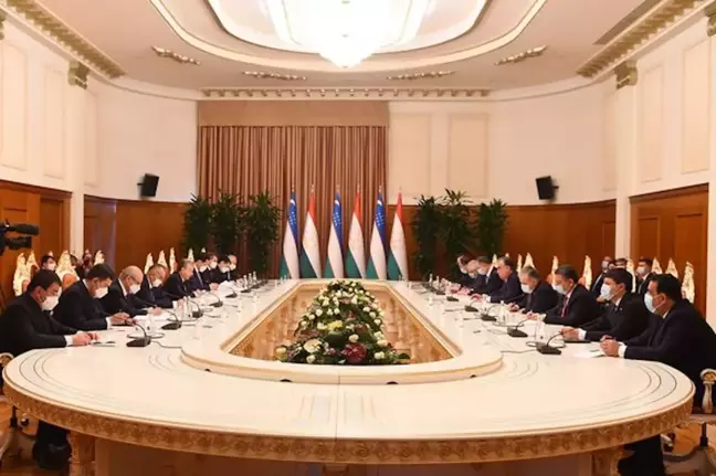 Özbekistan ve Tacikistan 2022'de ticaret hacmini 1 milyar dolara çıkarmayı hedefliyor
