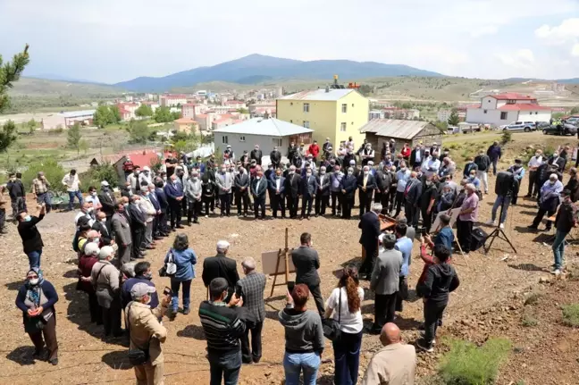 Sayın Valimiz, Hacı Bektaşi Veli Anadolu Kültür Vakfı Refahiye Şubesi ve Cemevi'nin Temel Atma Törenine Katıldı