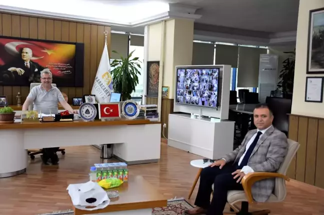 Karacabey'de yürütülen sosyal hizmetler konuşuldu