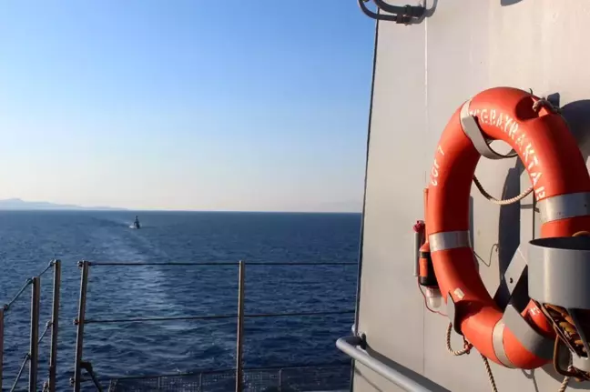 Son dakika haberleri... Genç bahriyeliler, Çanakkale şehitlerini selamladı