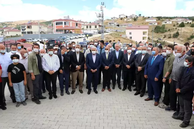 Erzincanlı Hayırsever İşadamı Sadık Ağca'nın Köyüne Yaptırdığı Cami İbadete Açıldı