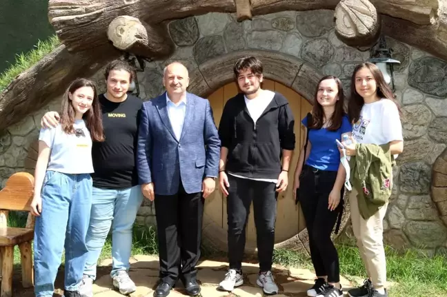 Başkan Tavlı, gençlerle buluşmaya devam ediyor