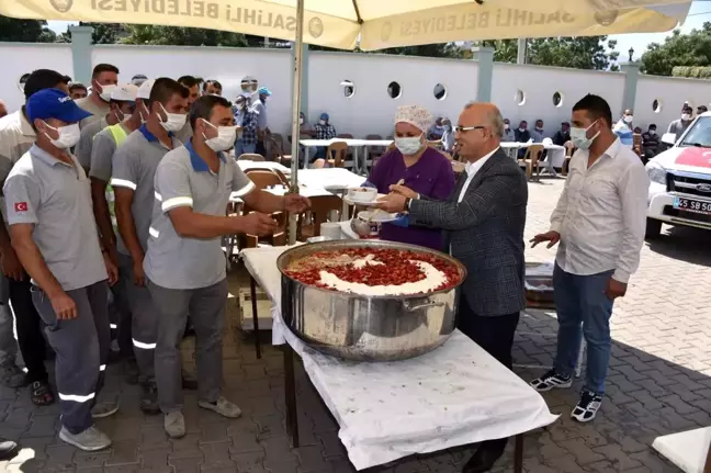 Başkan Kayda'dan aşure ikramı