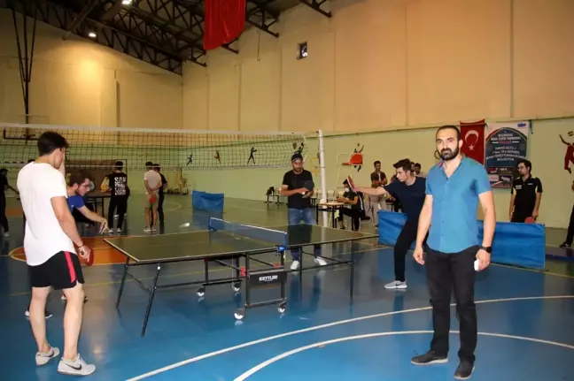 Oltu'da Masa tenisine yoğun ilgi