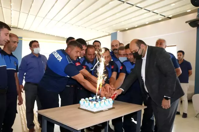 AZİZİYE ZABITASINA ASILSIZ İHBARLA SÜRPRİZ KUTLAMA