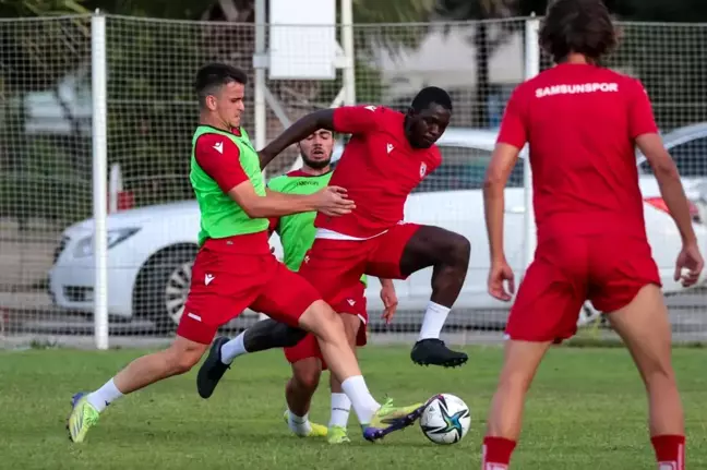 Samsunspor'da Fofana ve Melih Altıkulaç'ın lisansı çıkartıldı