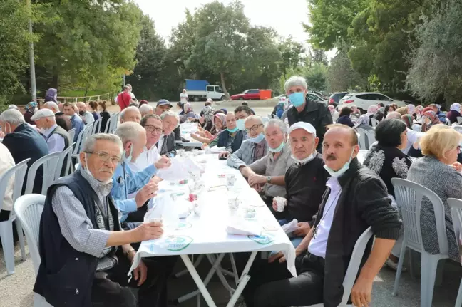 Odunpazarı Belediyesi, halk ile bir araya gelmeye devam ediyor