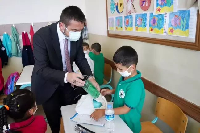 Kestel Belediyesi'nden 4 Bin 500 öğrenciye kırtasiye desteği