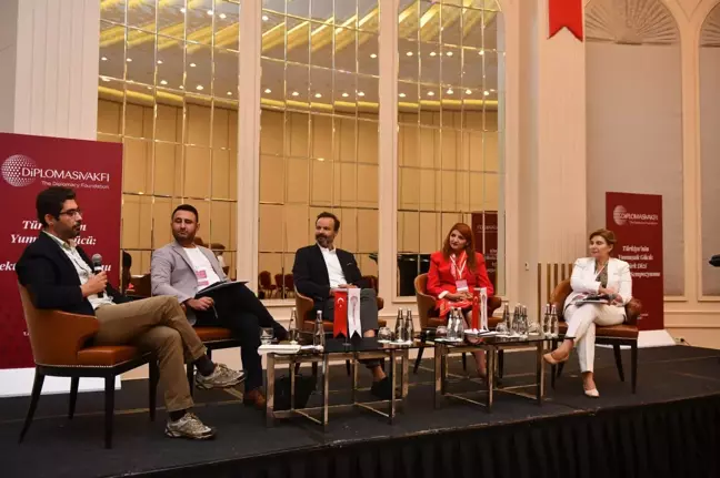 Türk Dizi Sektörü Sempozyumu'nda