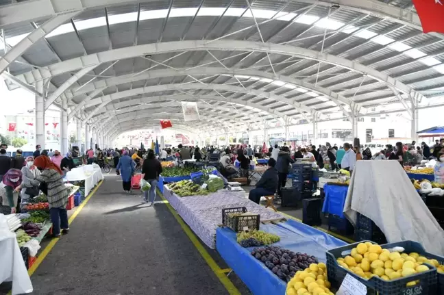 Isparta'da bir mahalle daha kapalı pazar yerine kavuştu