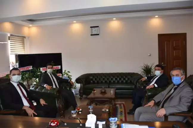 İl Milli Eğitim Müdürü Yiğit'ten Kavak Kaymakamı Saygılı'ya ziyaret