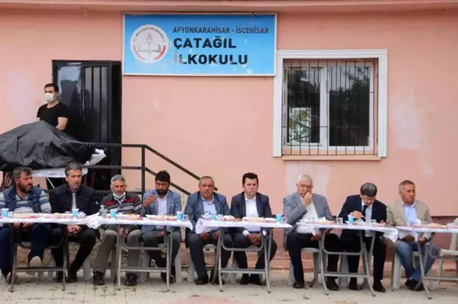 Son dakika 3. sayfa: Kazada yaşamını yitiren 5 öğrenci dualarla anıldı