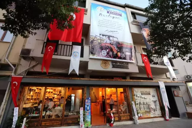 Efes Tarlası Bakkalı 1 yaşında