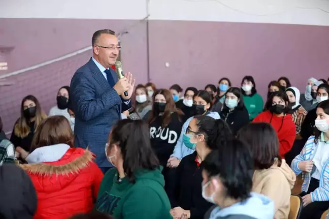 Başkan Işıksu, öğrencilerle bir araya geldi