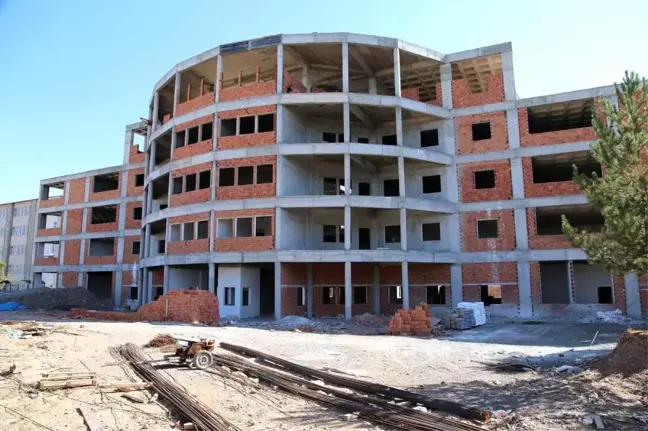 Sivas Teknik Bilimler MYO İnşaatı Hızla Yükseliyor