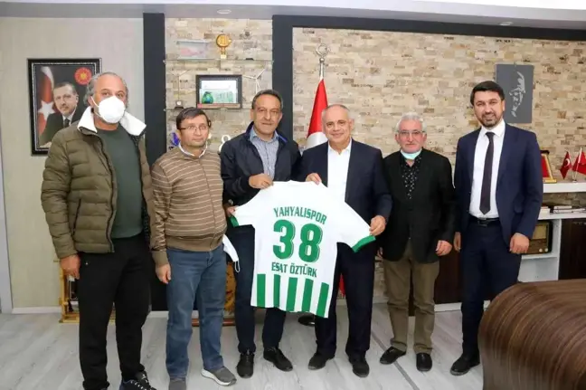 Yahyalıspor'dan Başkan Esat Öztürk'e ziyaret