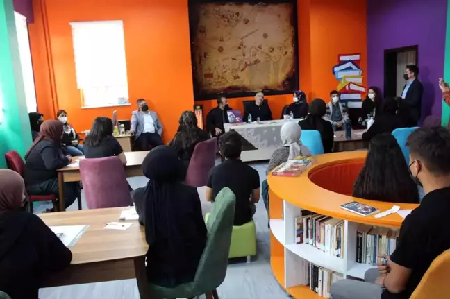 Gönül Dağı Yazarı ile söyleyişi