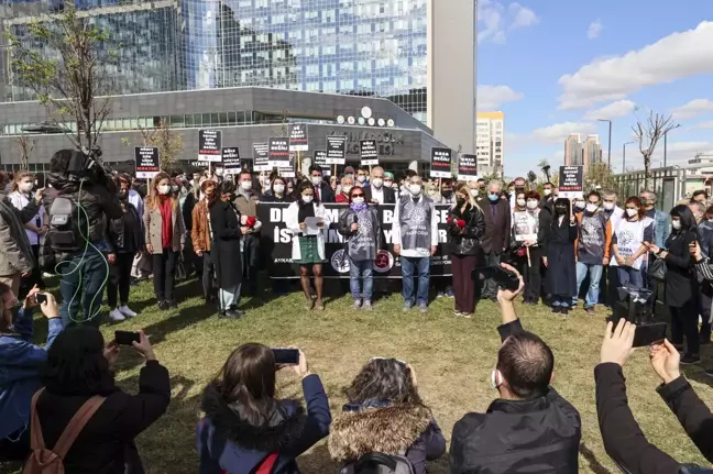 Başkentte hekimlerden uzun nöbet saatleri protestosu