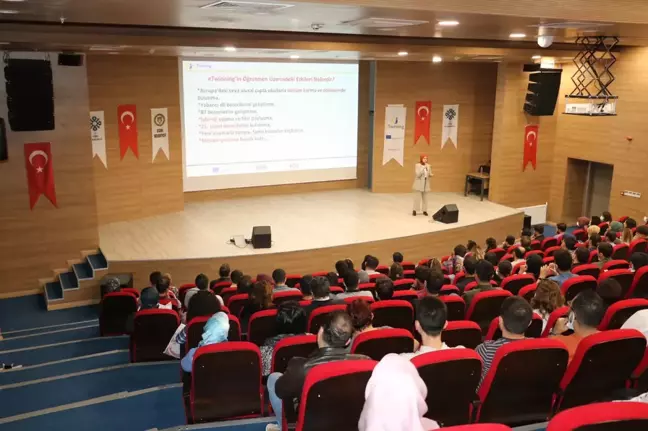 Cizre'de eTwinning projesi bilgilendirme toplantısı yapıldı