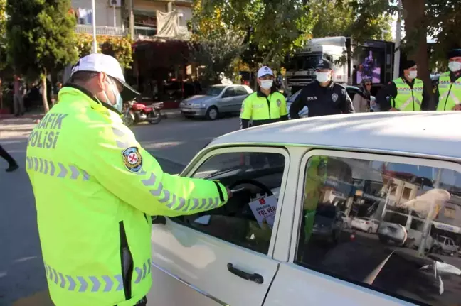 Son dakika... Sarıgöl'de polis ve jandarmadan 'Bir hareketime bakar hayat' Projesi uygulandı