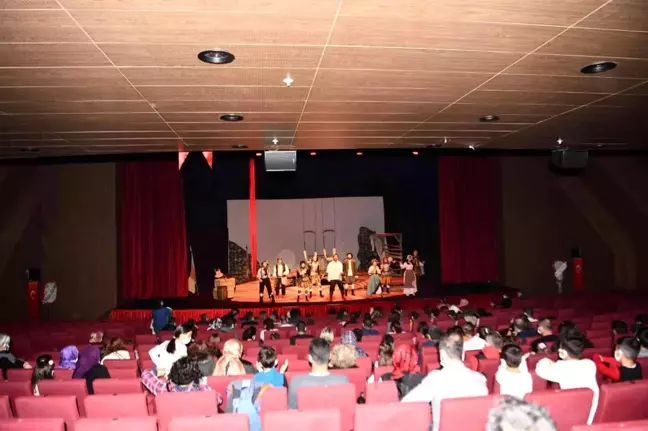 'Tıngır Mıngır Ülke' çocuklarla buluştu