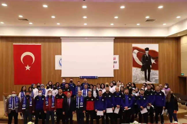 Develi Belediyespor Seyrani Kampüsü'nde öğrencilerle bir araya geldi