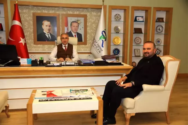 İyidere Belediye Başkanı Rektörümüzü Ziyaret Etti