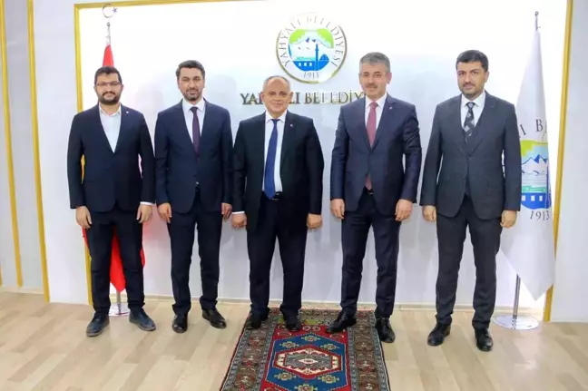 Başkan Çopuroğlu'ndan Yahyalı Belediyesi'ne ziyaret