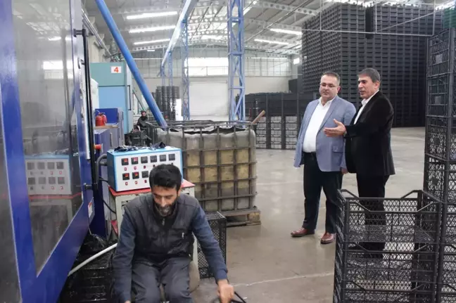 Vakıfbank Çukurova Bölge Müdürü Koç'tan, fabrika ziyareti