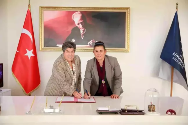 Türkiye Kadın Dernekleri Federasyonu Başkanı Güllü;