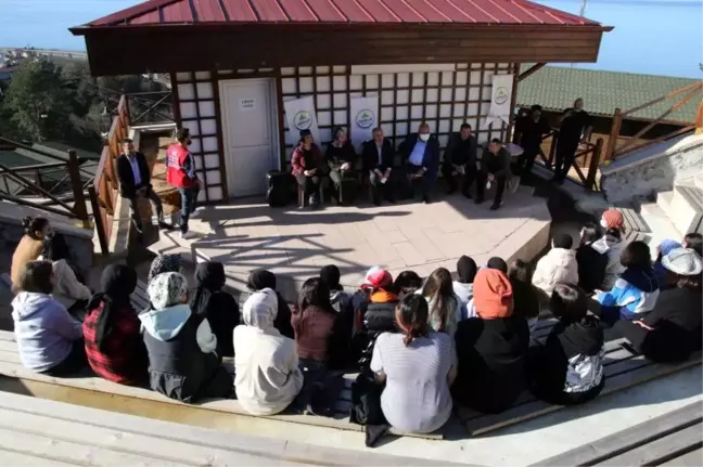 BELEDİYE BAŞKANIMIZ RAHMİ METİN GENÇLERLE KAMPTA BULUŞARAK SOHBET ETTİ…