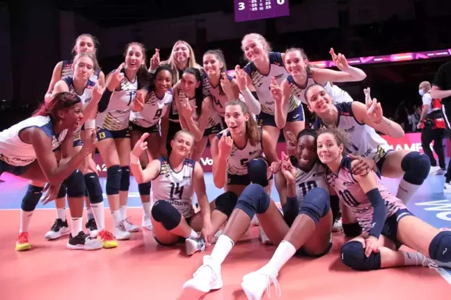Dünya FIVB Kadınlar Dünya Kulüpler Şampiyonası: Imoco Volley: 3 - Fenerbahçe Opet: 0