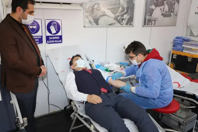 Cizre Kaymakamı Mehmet Tunç, esnafı ziyaret etti