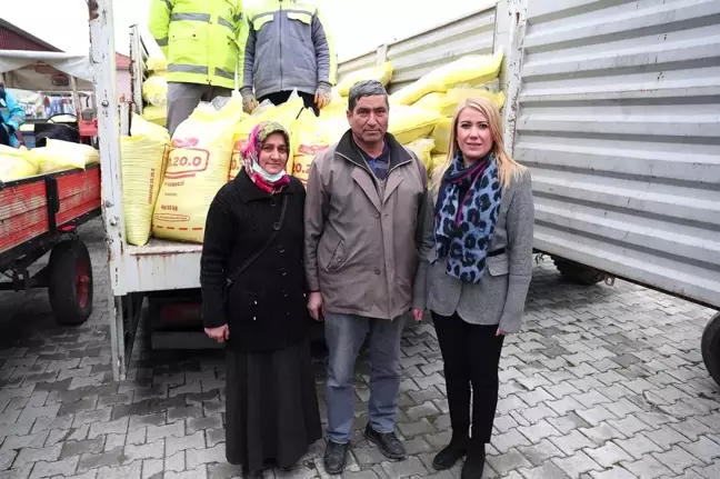 Denizli'de çiftçilere 100 ton gübre desteği