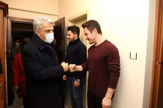 Sayın Valimiz ve Eşi Hanımefendi Aile Ziyaretlerinde Bulundular (24.12.2021)