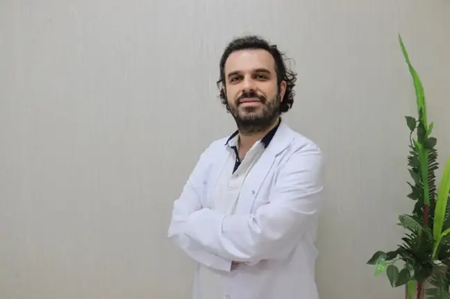Paket yiyecekler doymuş yağ ve aşırı süt tüketimi akne oluşumunu tetikliyor