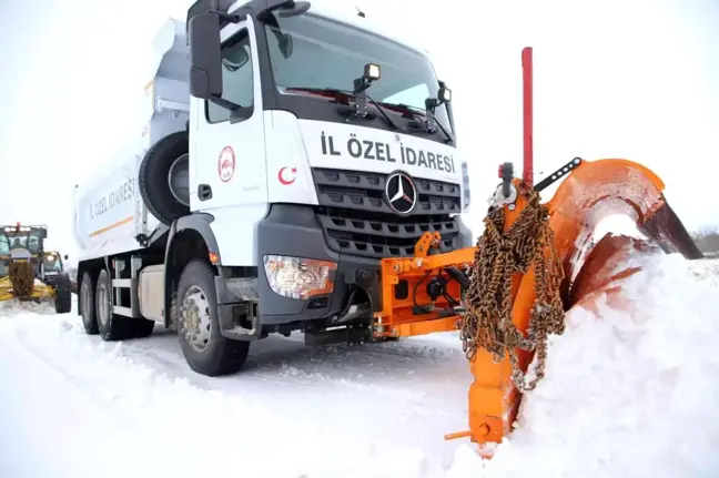 Elazığ'da 41 köy yolunun ulaşıma açılması için çalışma sürüyor