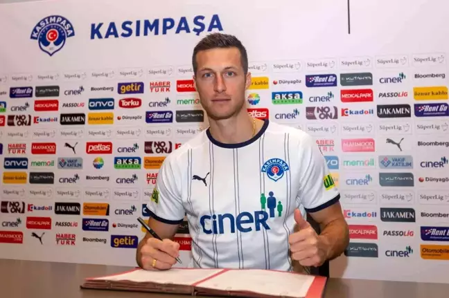 Kasımpaşa, Uros Spajic'i renklerine bağladı