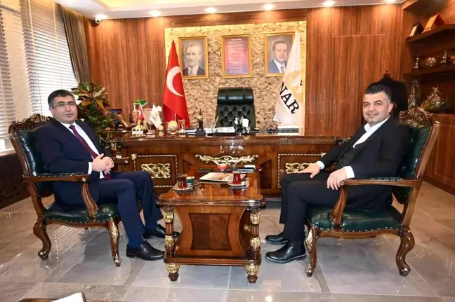 Rektör Aktekin'den Başkan Özçelik'e Ziyaret